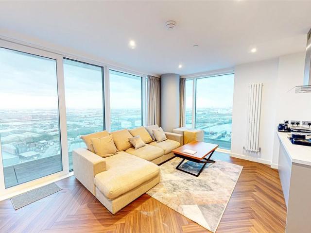 Flat for sale in Salford, Greater Manchester