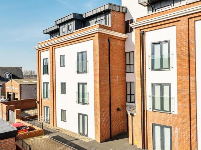 Flat for sale in Greenfields, Frankwell
