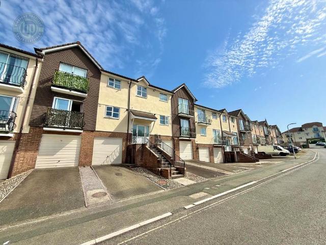 Flat for sale in Greenbank, Mount Wise