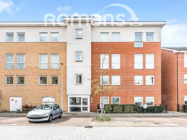 Flat for sale in Whitley, Reading