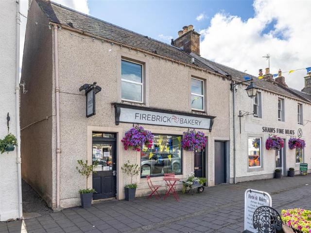 Flat for sale in Lauder, Scotland