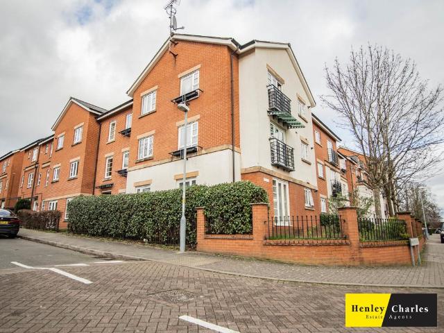 Flat for sale in Gravelly Hill, West Midlands