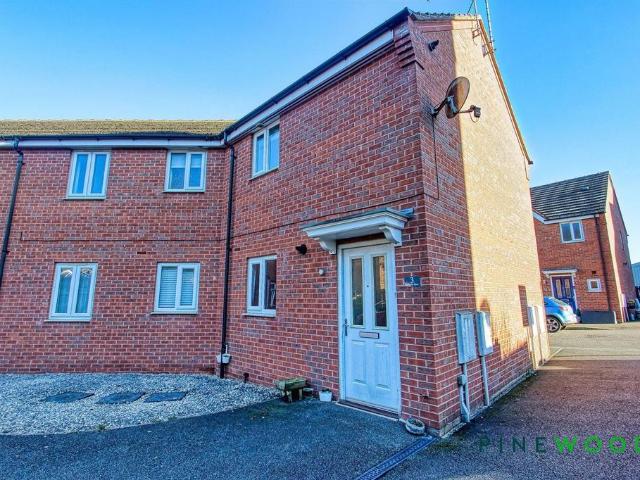 Flat for sale in Danesmoor, North East Derbyshire