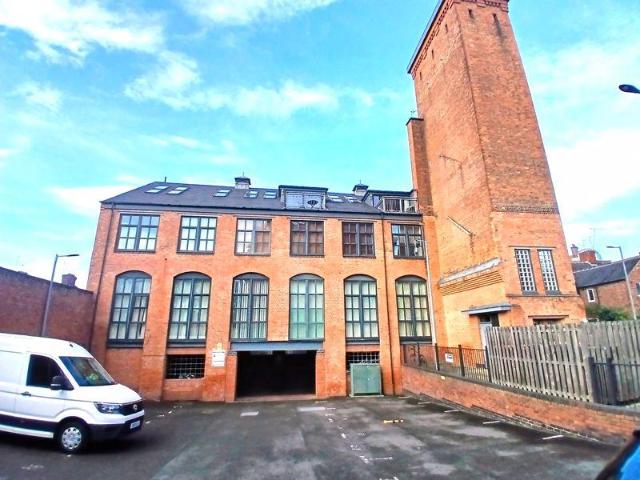 Flat for sale in Bede Island, Leicester