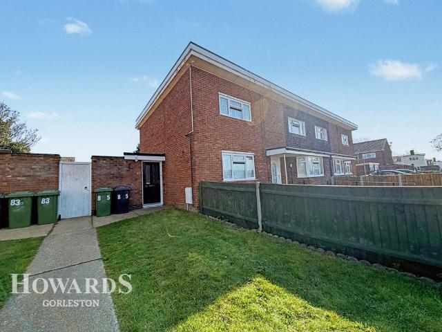Flat for sale in Stokesby, Norfolk