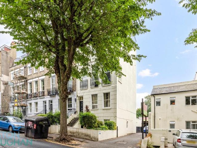 Flat for sale in Brunswick, Brighton & Hove