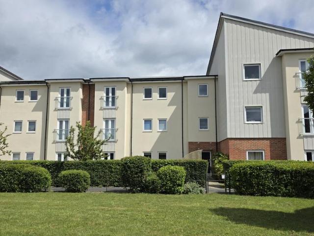 Flat for sale in Alderminster, Warwickshire