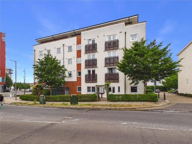 Flat for sale in Key Street, Suffolk