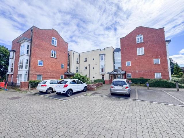 Flat for sale in Repton Grange, Feckenham