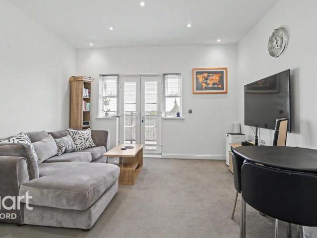 Flat for sale in Slade Green, Isle Of Man