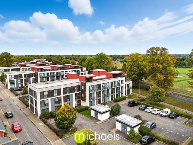 Flat for sale in Fordham Heath, Essex