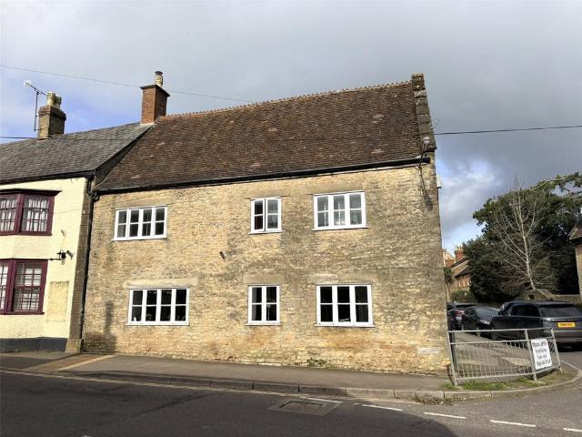 Flat for sale in Milborne Port, Sherborne
