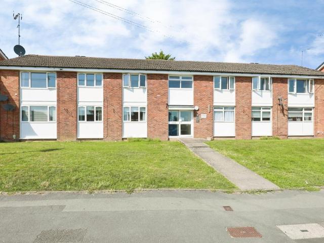 Flat for sale in Alderminster, Warwickshire
