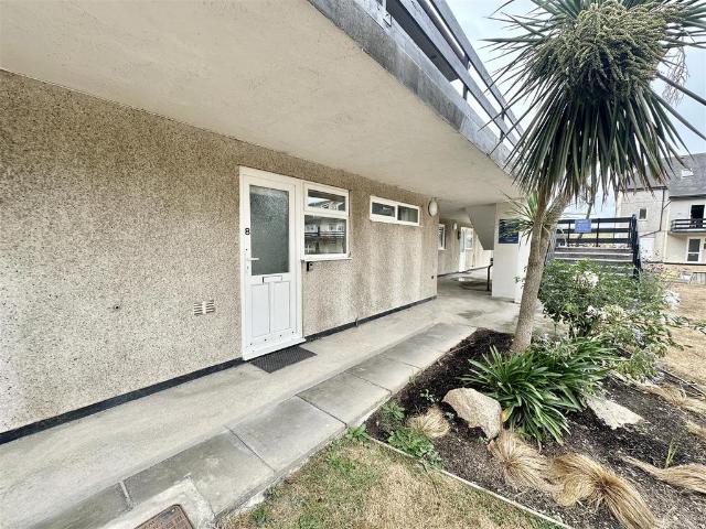 Flat for sale in Penwartha Coombe, Cornwall
