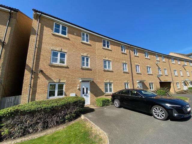 Flat for sale in Hampton Hargate, Peterborough