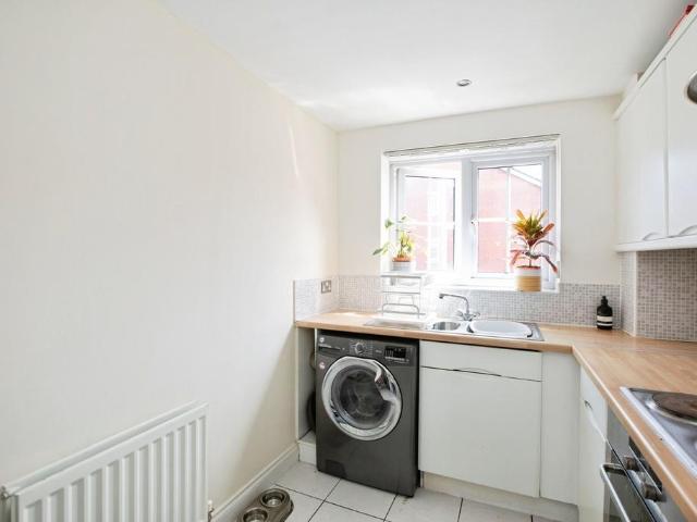 Flat for sale in Brownedge, Firbank