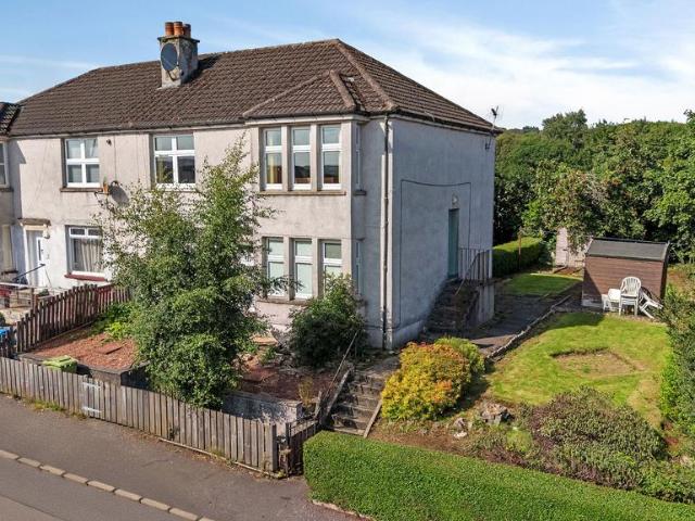 Flat for sale in Barrhead, Scotland