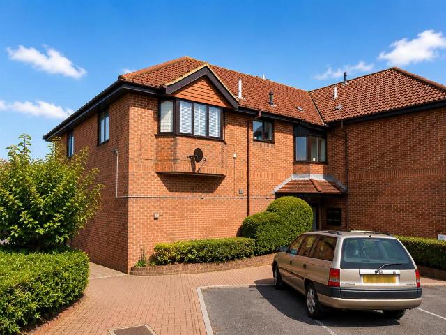 Flat for sale in Telscombe, Iford