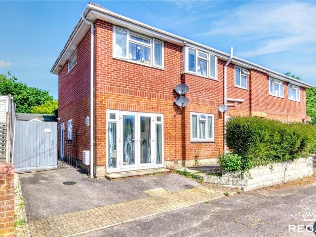 Flat for sale in Kinson, Bournemouth