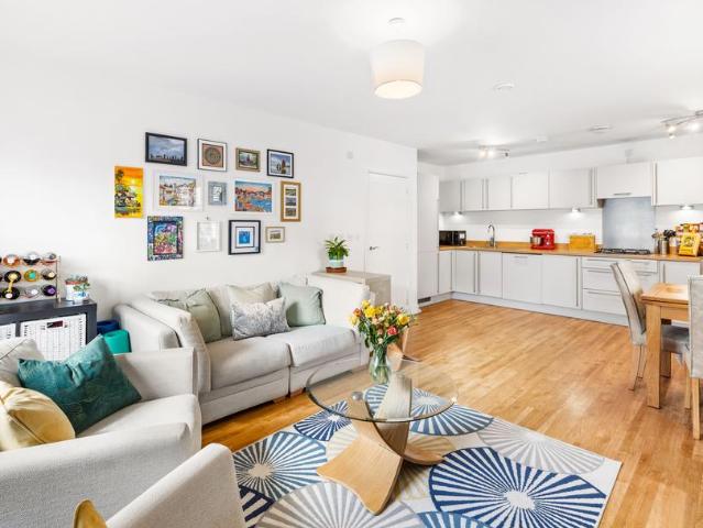 Flat for sale in Forge Wood, Glynde