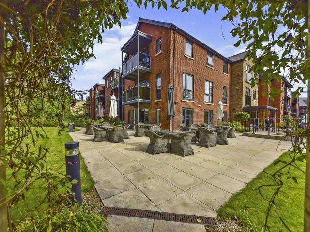 Flat for sale in Barleythorpe, Rutland