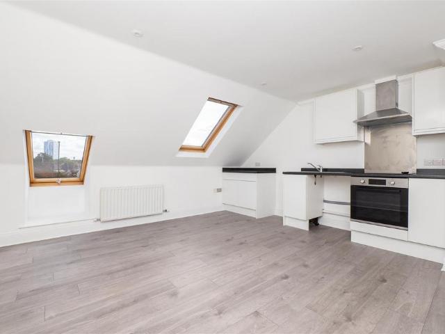 Flat for sale in Greater London