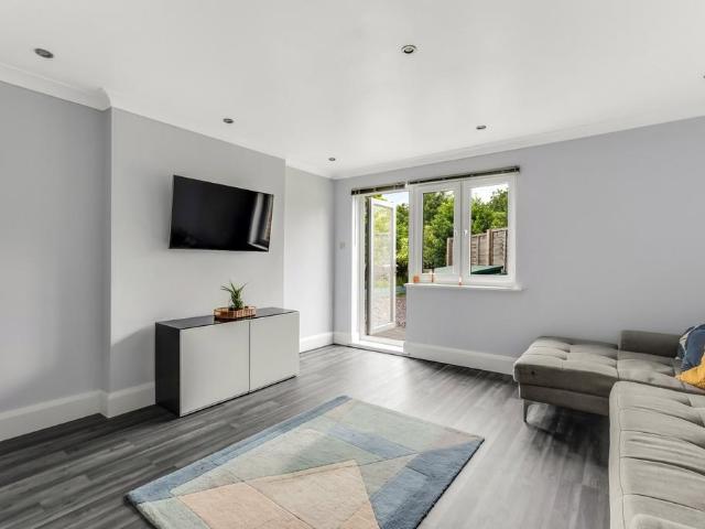 Flat for sale in Muswell Hill, Greater London