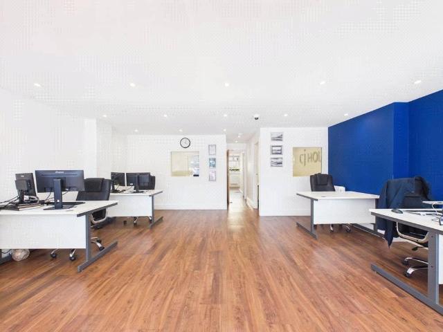 Flat for sale in Feckenham, City Of Bristol