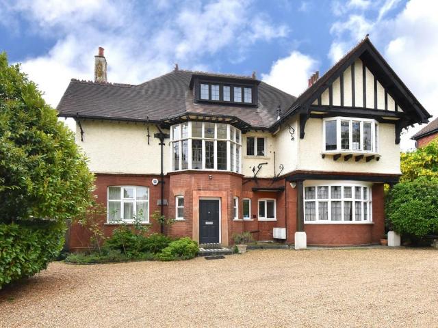 Flat for sale in Shortlands, Greater London