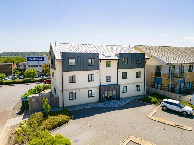 Flat for sale in North Weston, Portishead