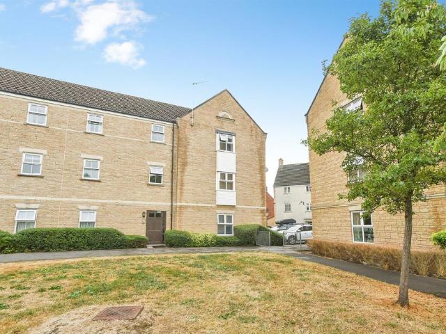 Flat for sale in Calne