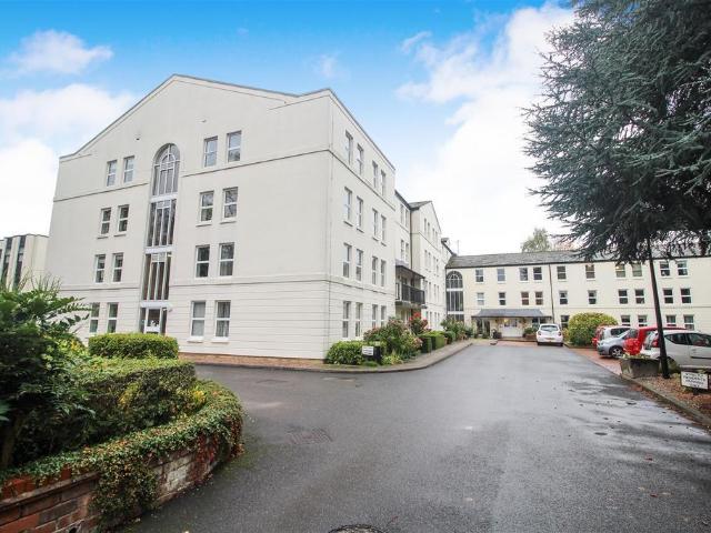 Flat for sale in Milverton, Green Close