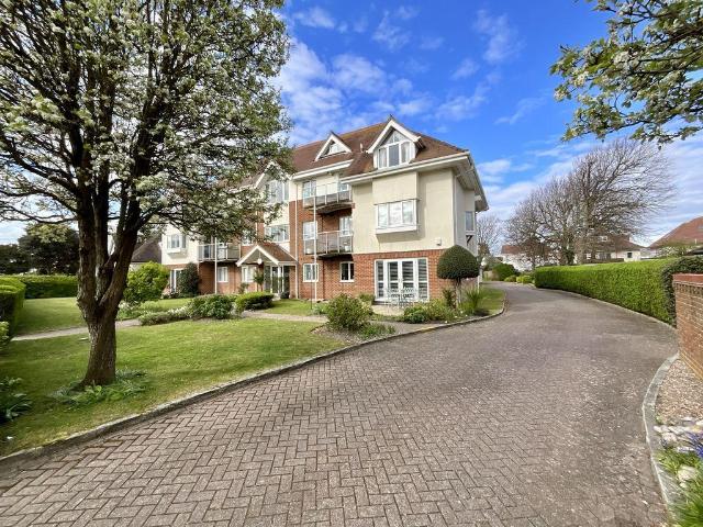 Flat for sale in Southbourne, Bournemouth