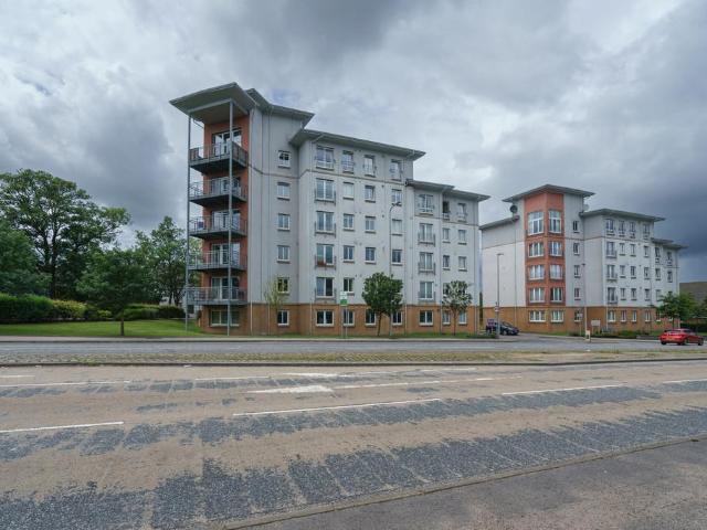 Flat for sale in Ballindoch, Scotland