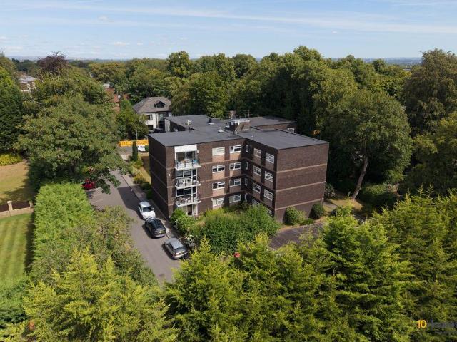 Flat for sale in Salford, Greater Manchester