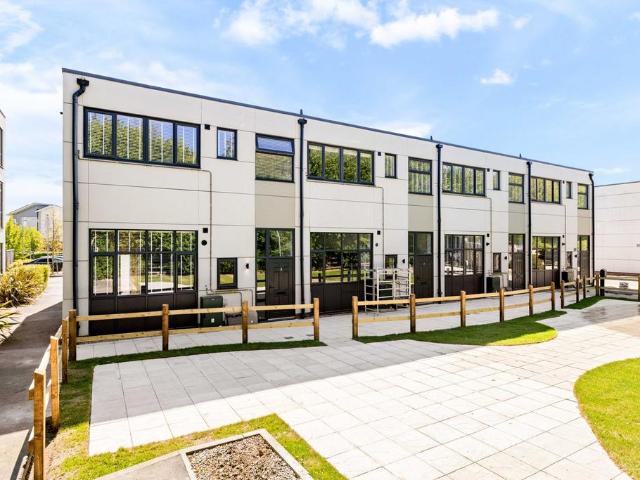 Flat for sale in Hawkinge, Folkestone