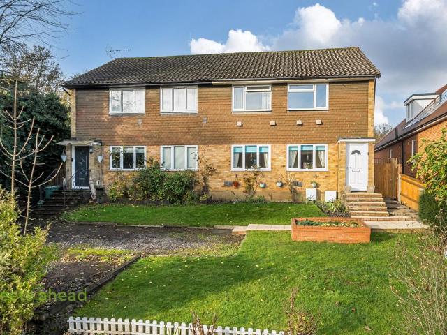 Flat for sale in Hooley, Red Hill