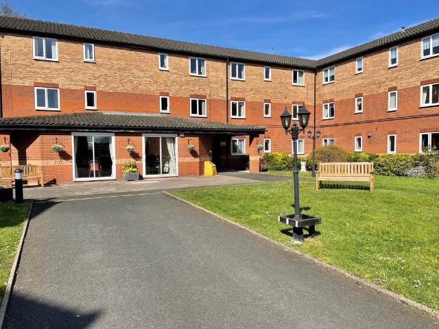 Flat for sale in New Oscott, Birmingham