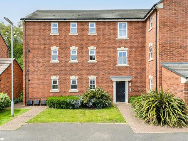 Flat for sale in Doseley, Telford
