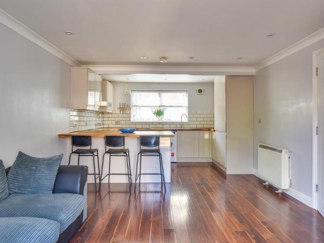 Flat for sale in Duton Hill, Essex