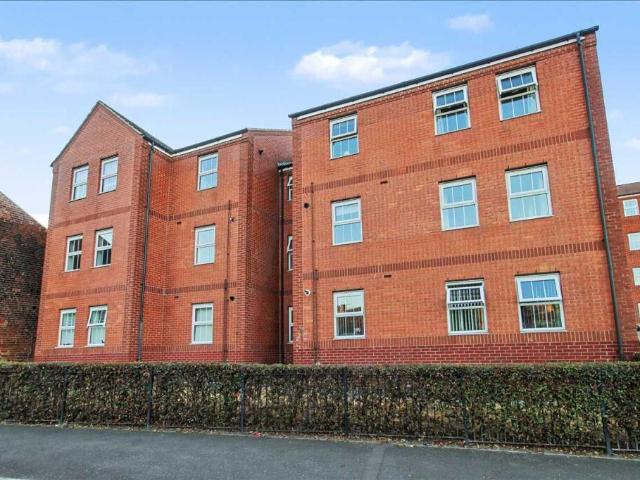 Flat for sale in Caldermill, East Midlands