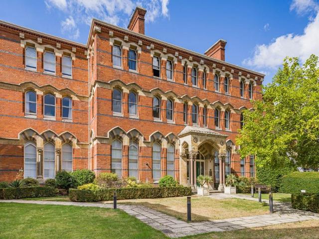 Flat for sale in Montpellier, Golden Valley