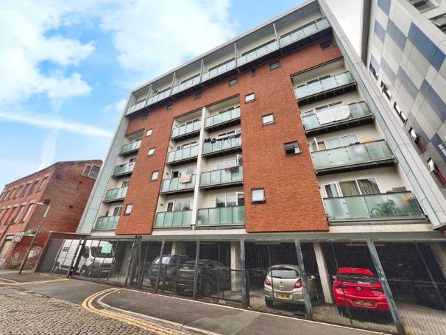Flat for sale in The Haulgh, Lee Bank