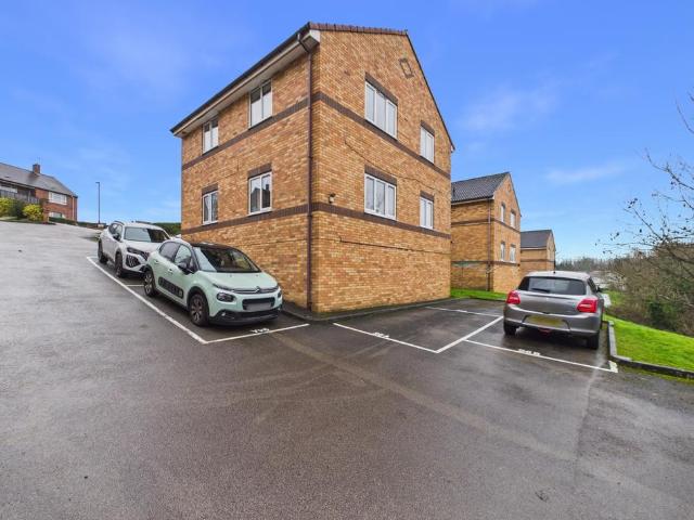 Flat for sale in Brackenfield, East Midlands