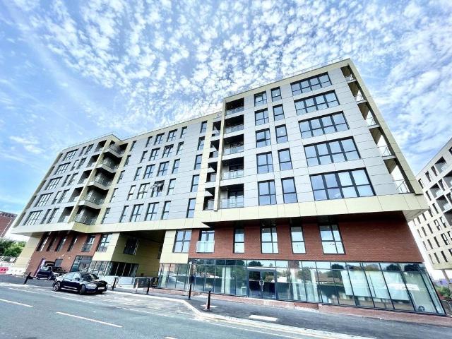 Flat for sale in Blackfriars, Salford