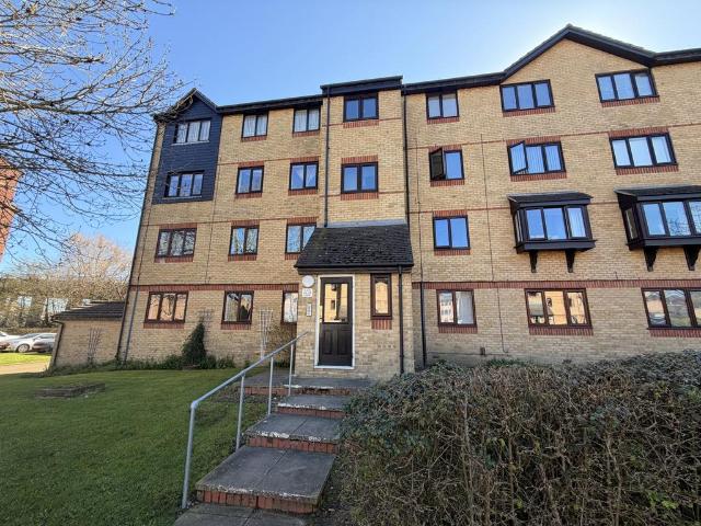 Flat for sale in Vange, Isle Of Man