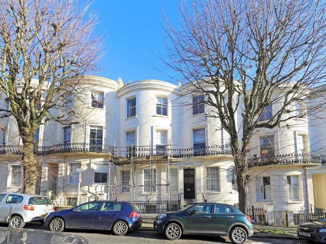 Flat for sale in Brunswick