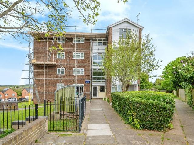 Flat for sale in Blackpole, Worcestershire