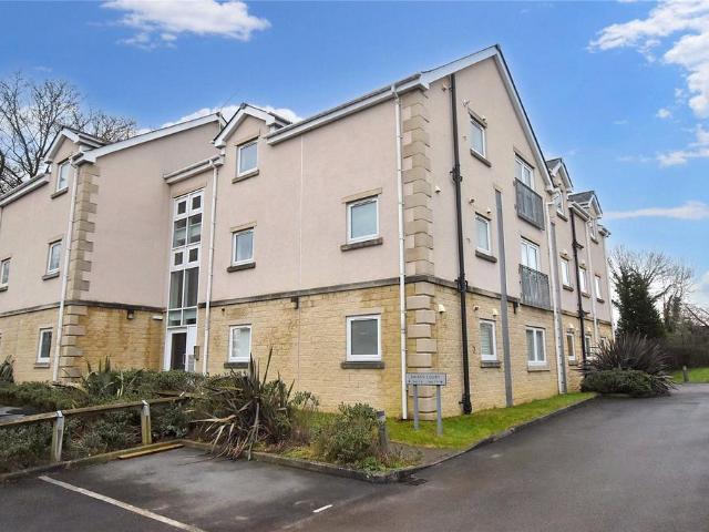Flat for sale in Westfield, Guiseley