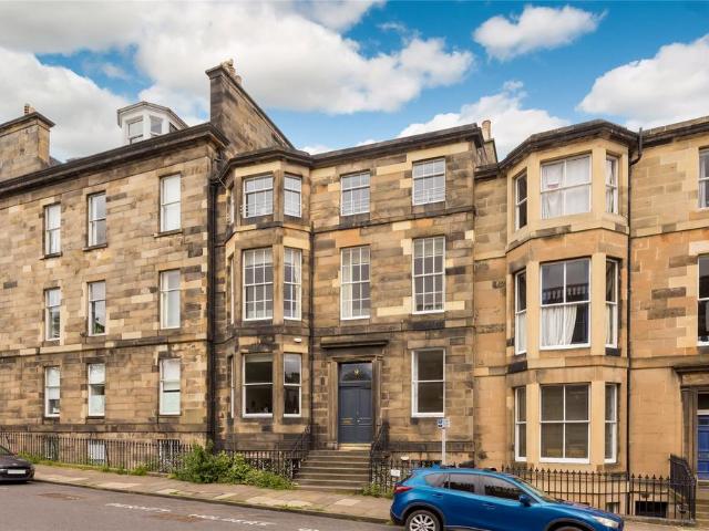 Flat for sale in Haymarket, Scotland